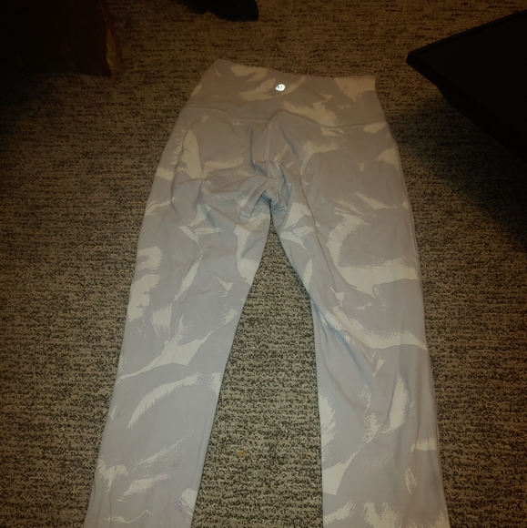 Marbled Lululemon leggings - Picture 2 of 3